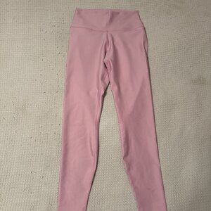 Alo Yoga 7/8 High-Waist Airlift Legging - Sugarplum